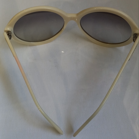 Salvatore Ferragamo Round Off Jackie O Sunglasses Oversized - Picture 8 of 12